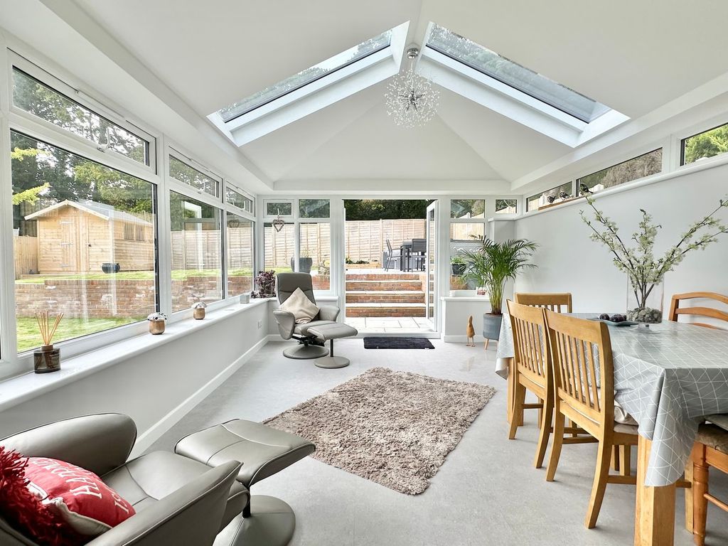 Property photo 2 of 33