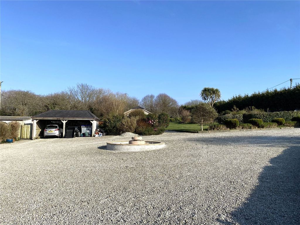 Property photo 2 of 23 Picture No. 13