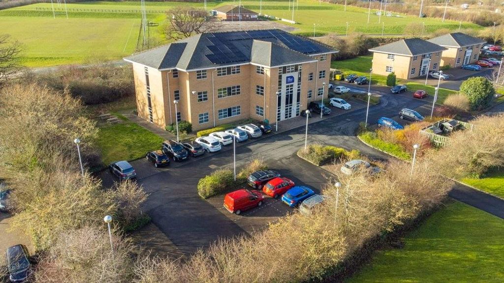 Property photo 2 of 7