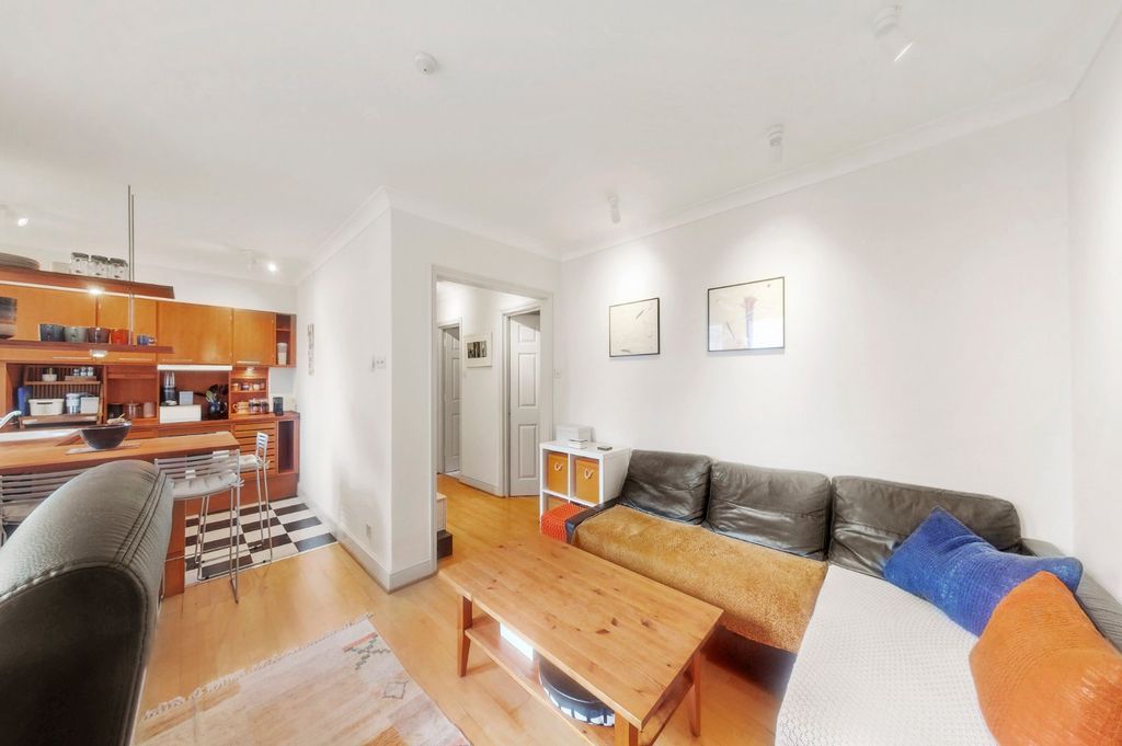 Property photo 2 of 11 Picture No. 03