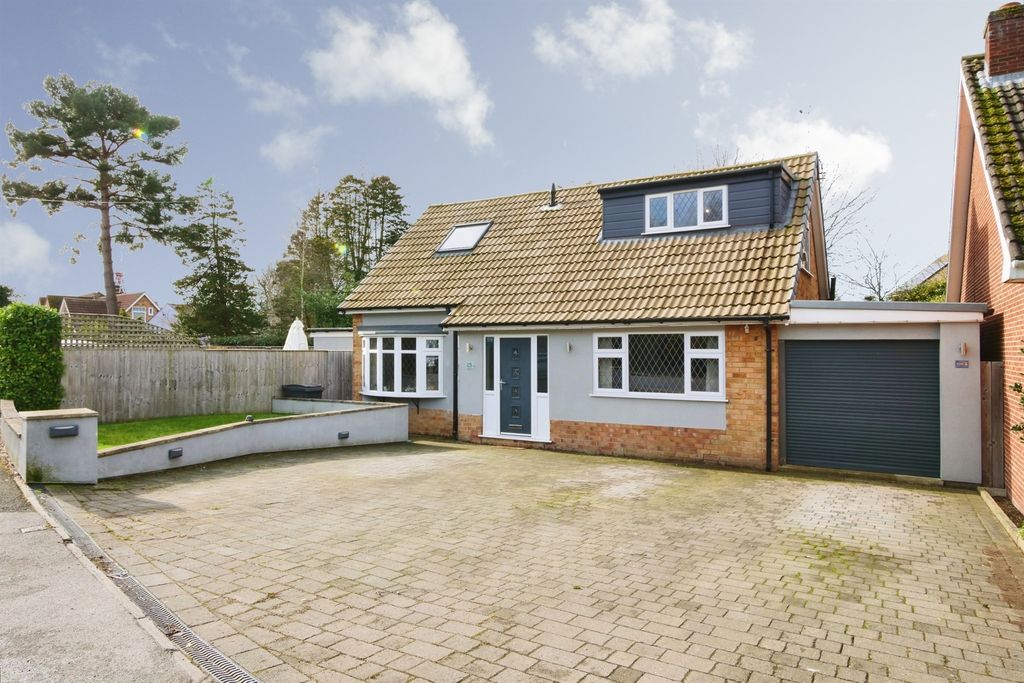 Property photo 1 of 20