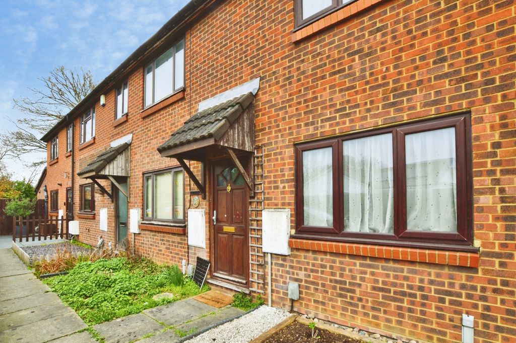 Property photo 1 of 8