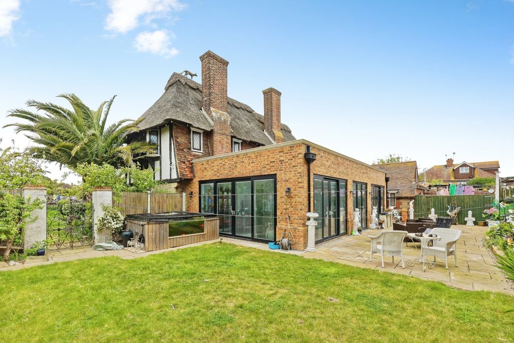 Property photo 3 of 27 Pbox-Img.Jpg