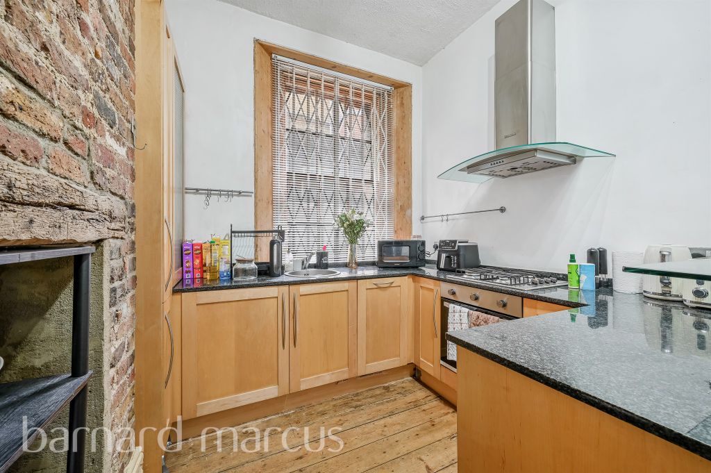 Property photo 2 of 6