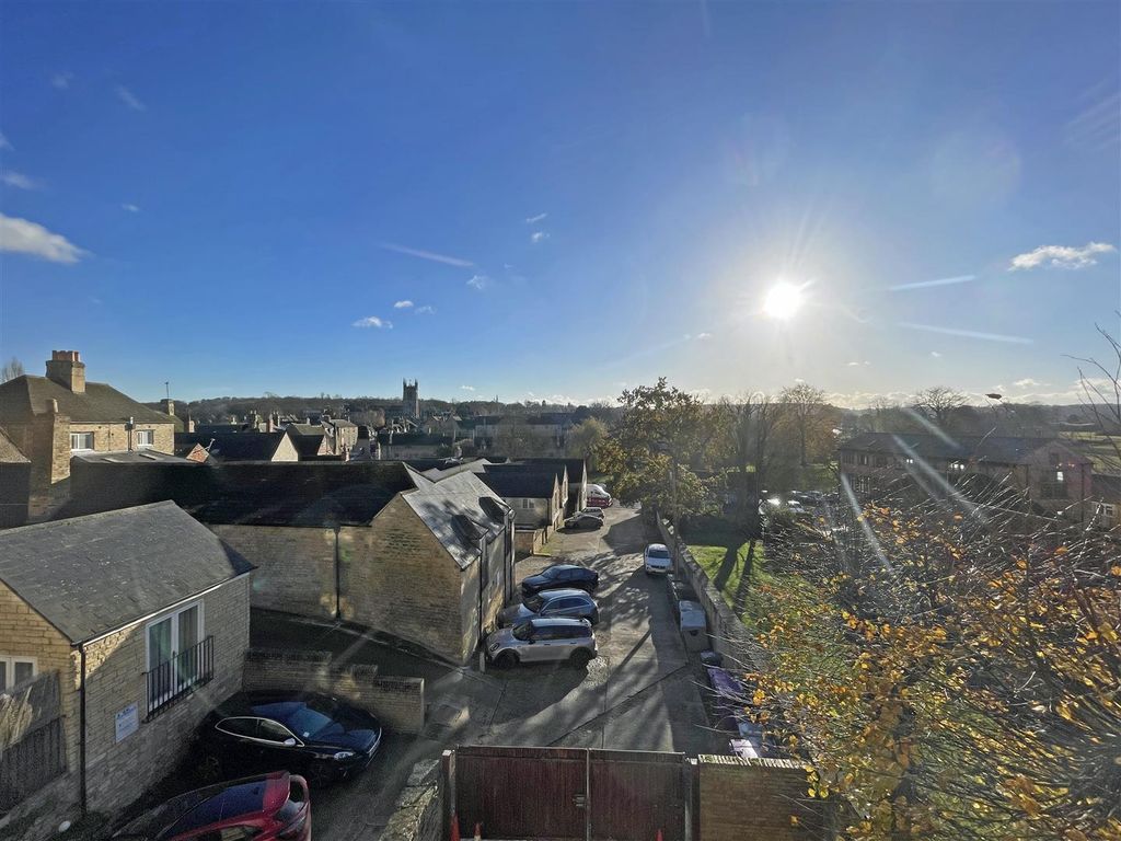 Property photo 2 of 9 View