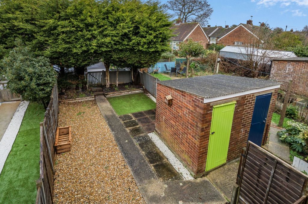 Property photo 3 of 15