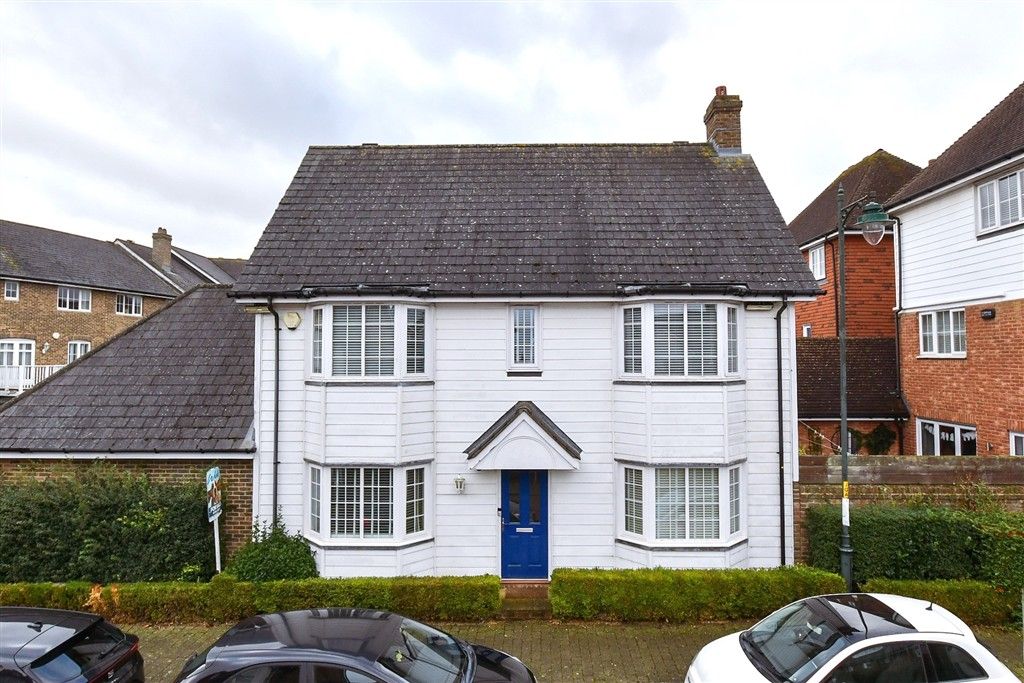 Property photo 1 of 13 External Front