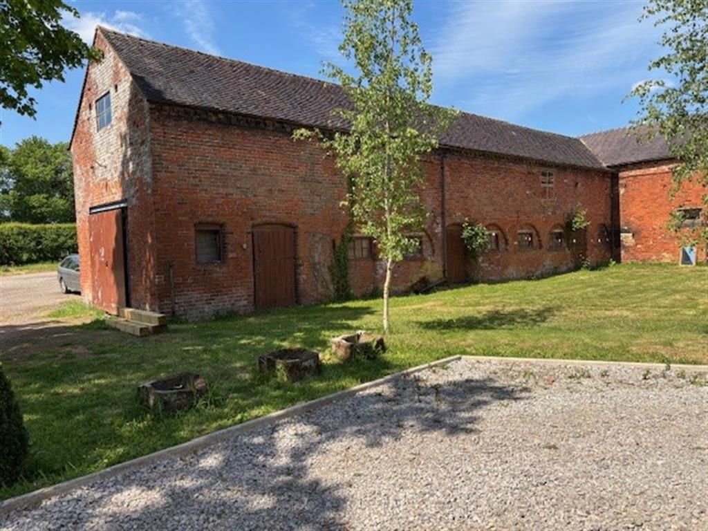 Property photo 1 of 3