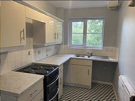 Property photo 2 of 10 Img_2128