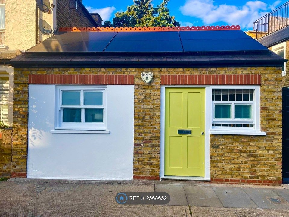 Property photo 1 of 10 Private Front Door
