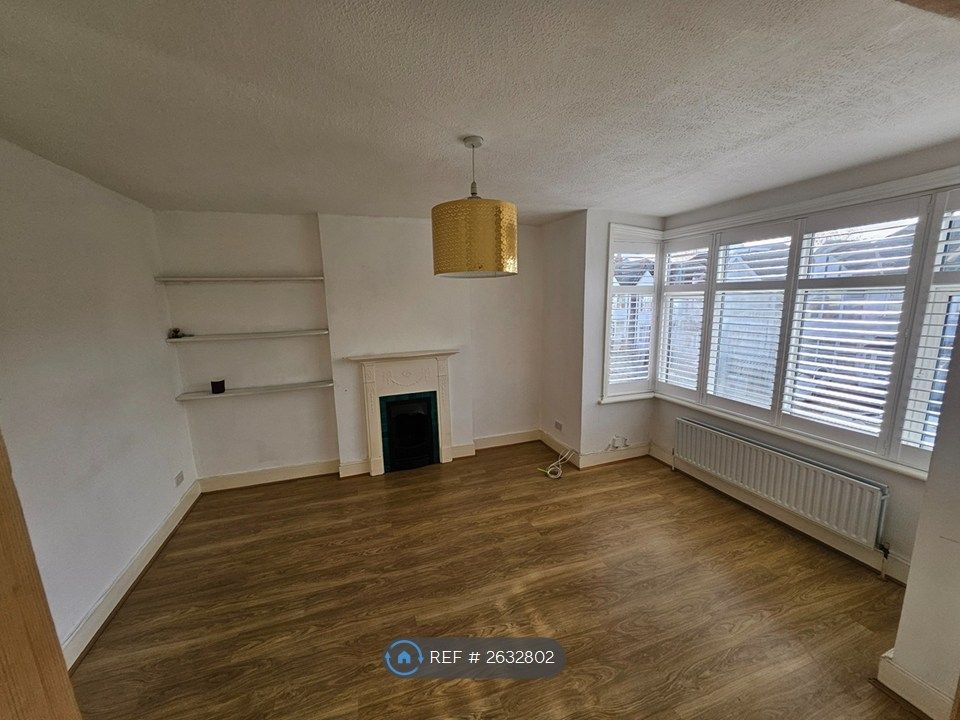 Property photo 2 of 14 Living Room