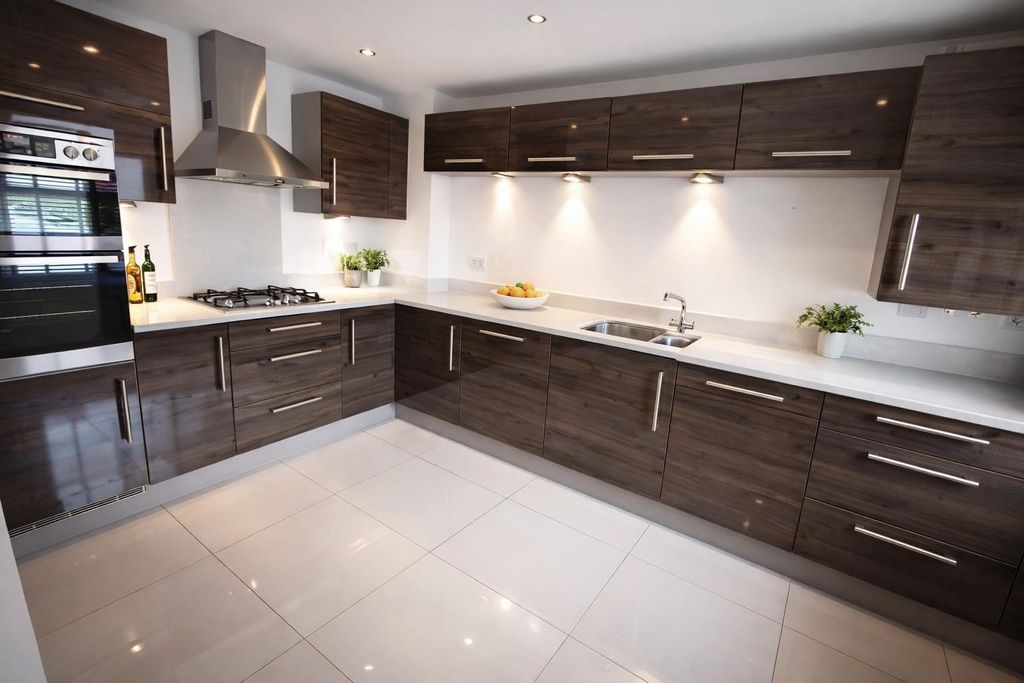 Property photo 2 of 13 Kitchen