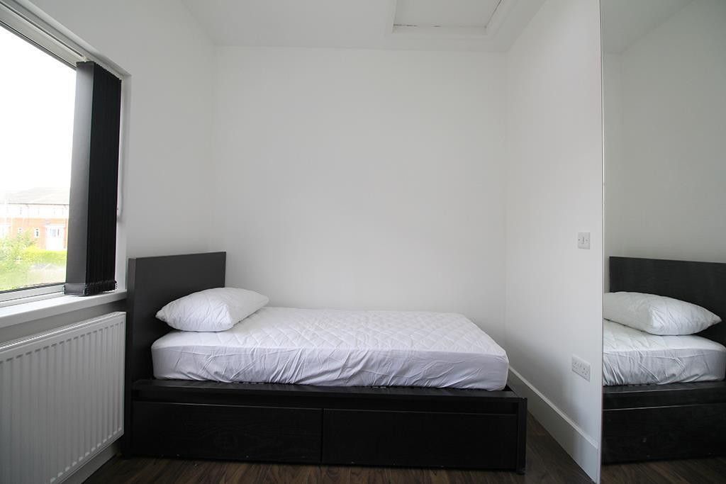 Property photo 3 of 19 Bedroom