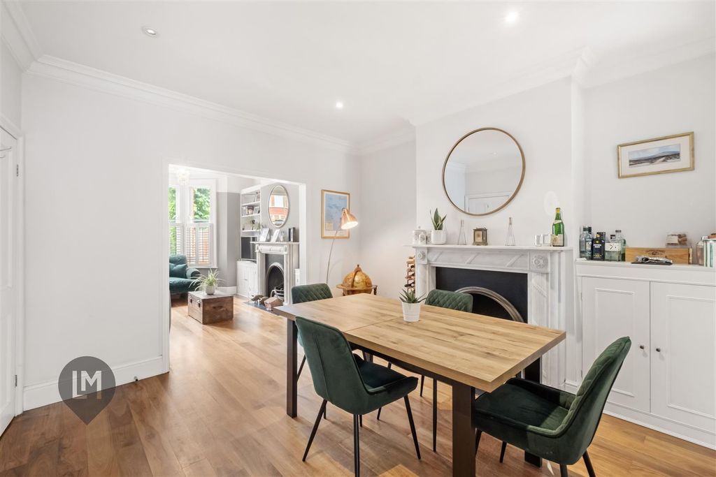 Property photo 1 of 8 Dining