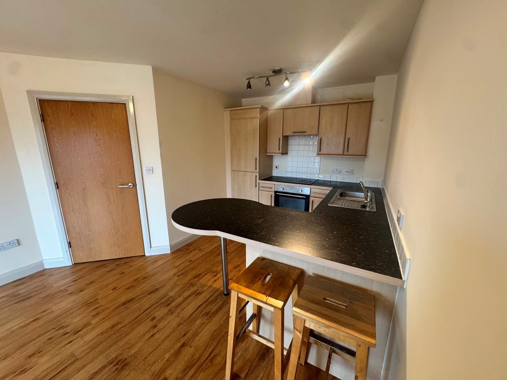 Property photo 3 of 7