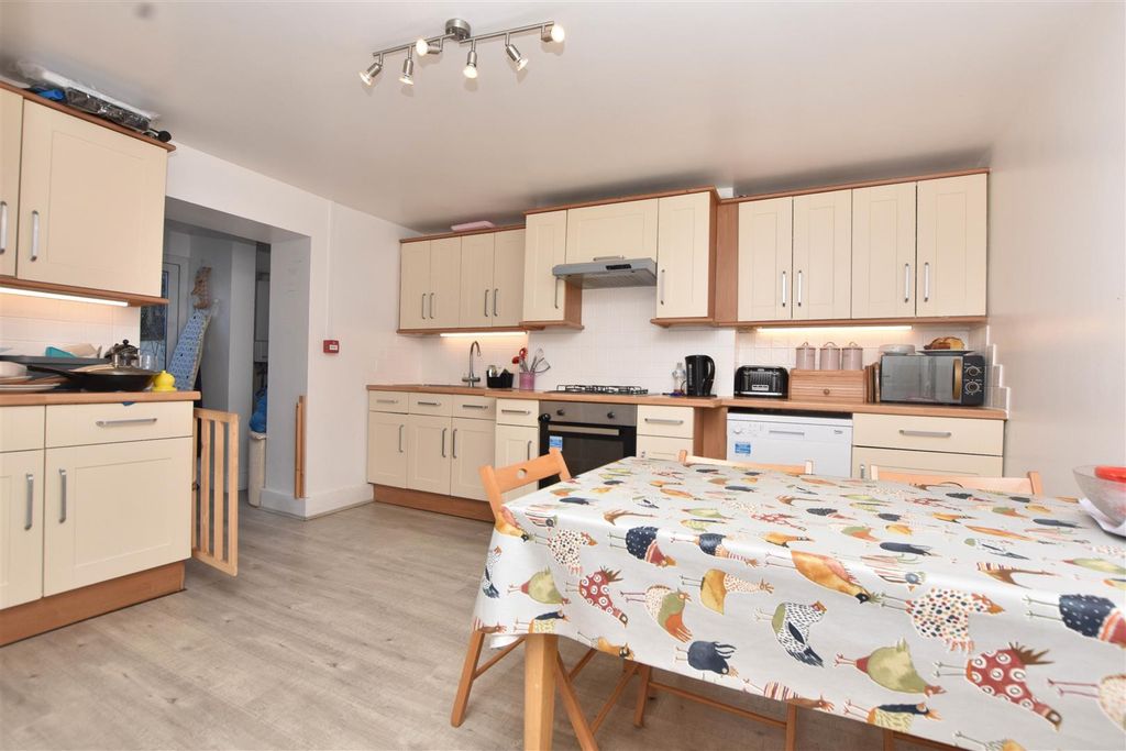 Property photo 3 of 10 Dsc_1057-2.Jpg