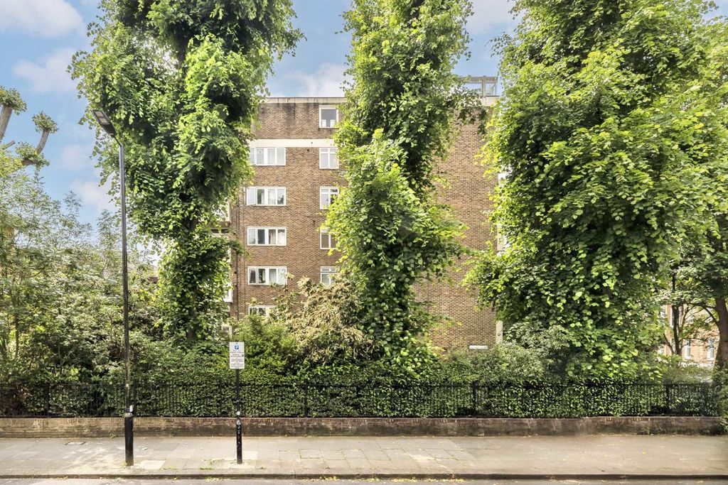 Property photo 1 of 4