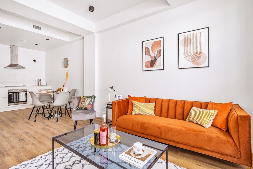 Property photo 1 of 6 Living Area