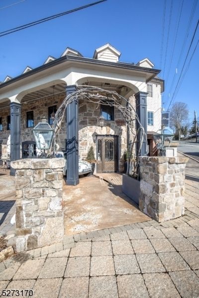 Property photo 2 of 8 <Alttext/>