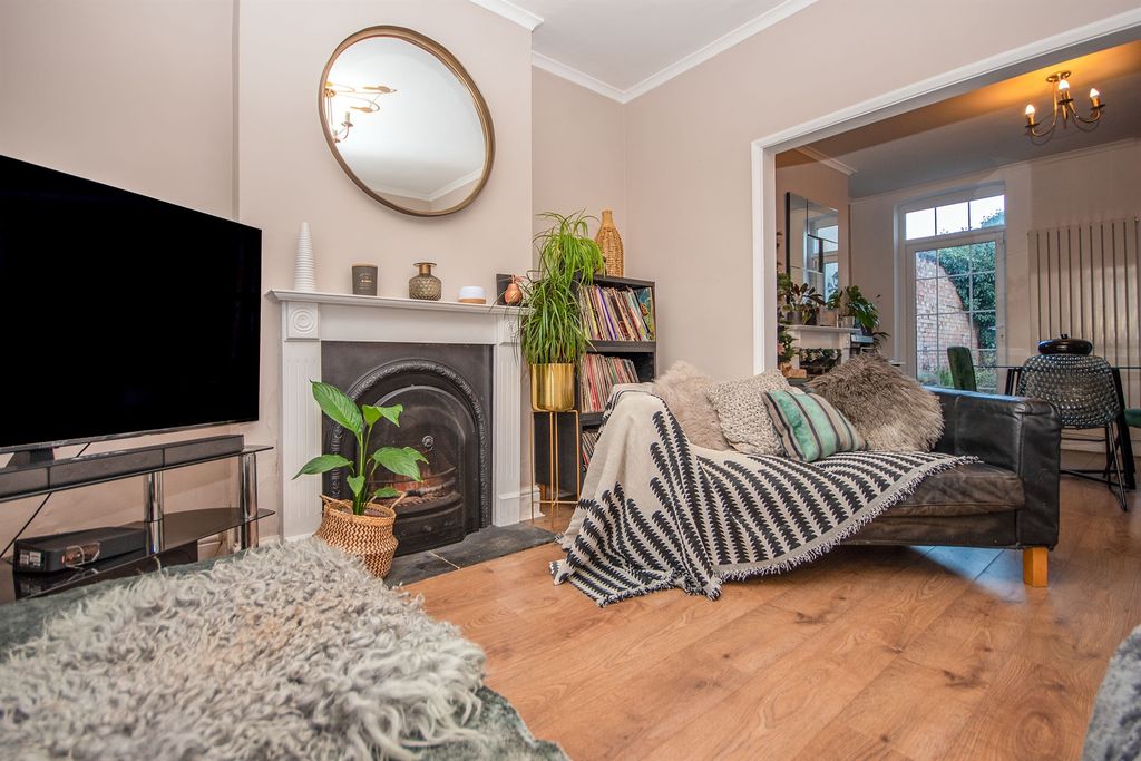 Property photo 3 of 14