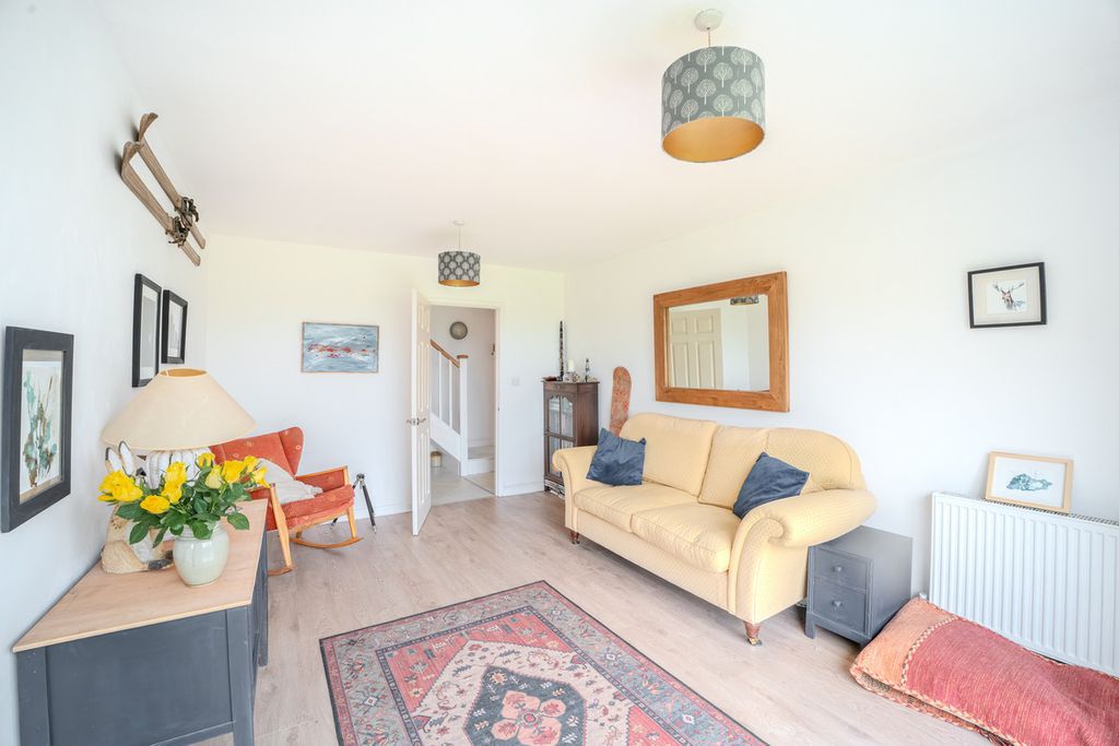 Property photo 3 of 30