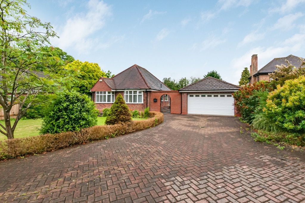 Property photo 1 of 28