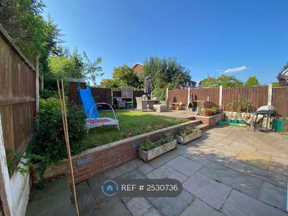 Property photo 3 of 14 Garden