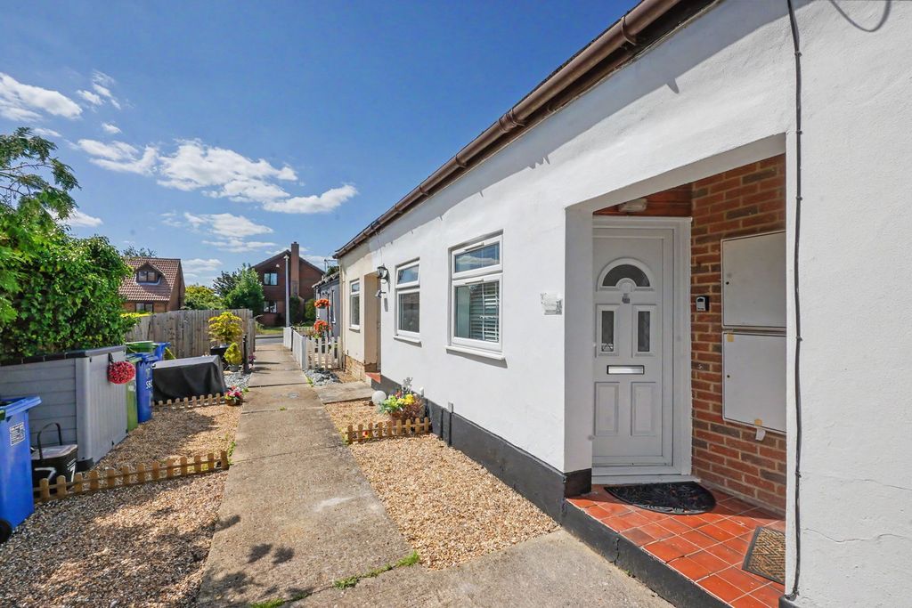 Property photo 1 of 23