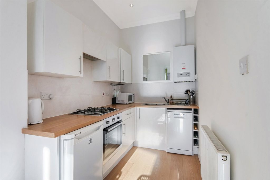 Property photo 3 of 15 Picture No. 08