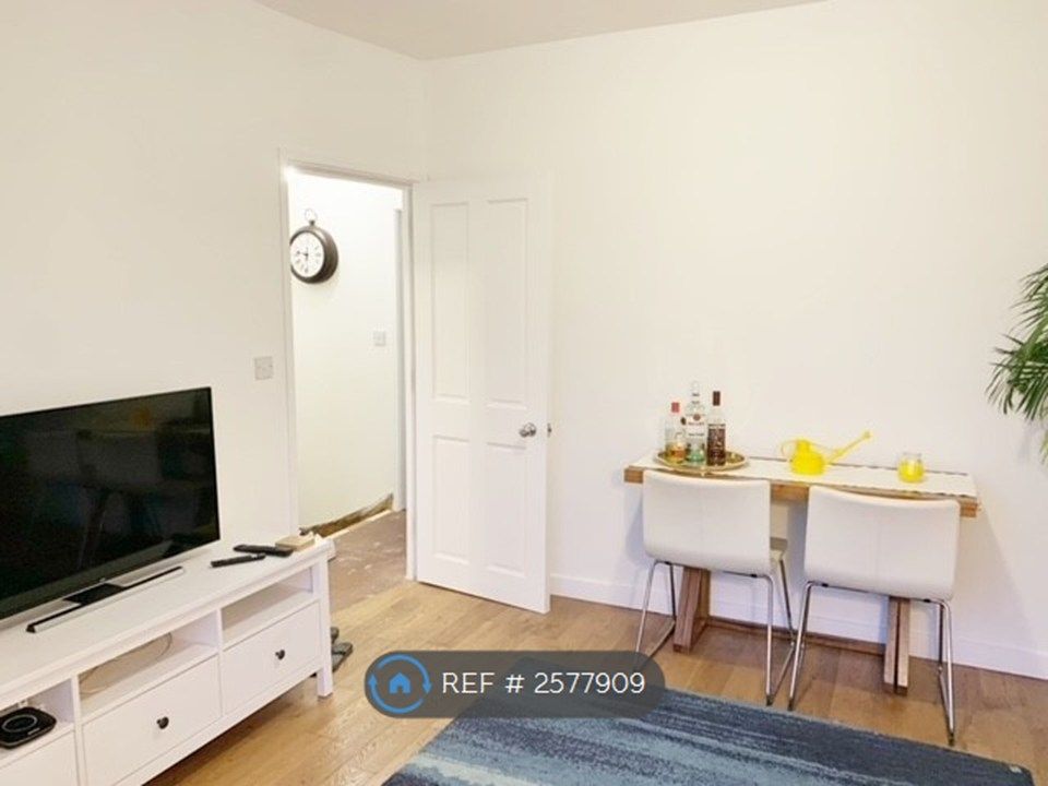 Property photo 3 of 15 Living Room 2
