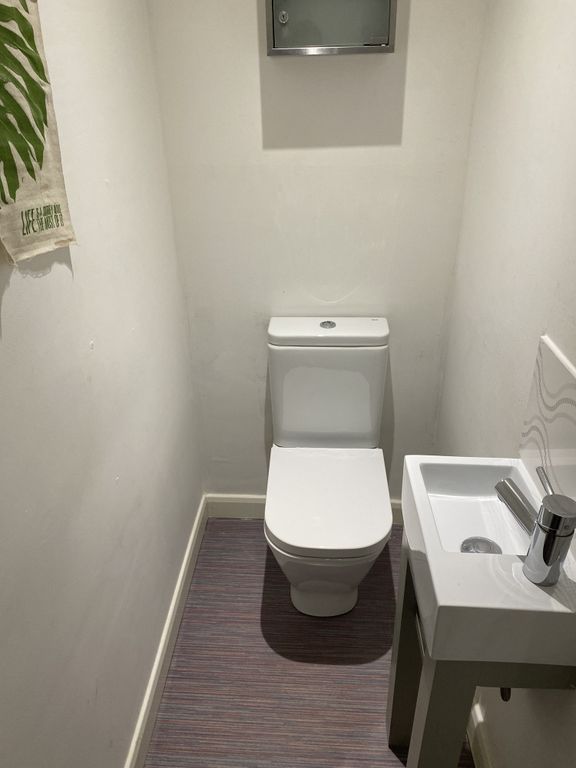 Property photo 3 of 5 Img_9051_R