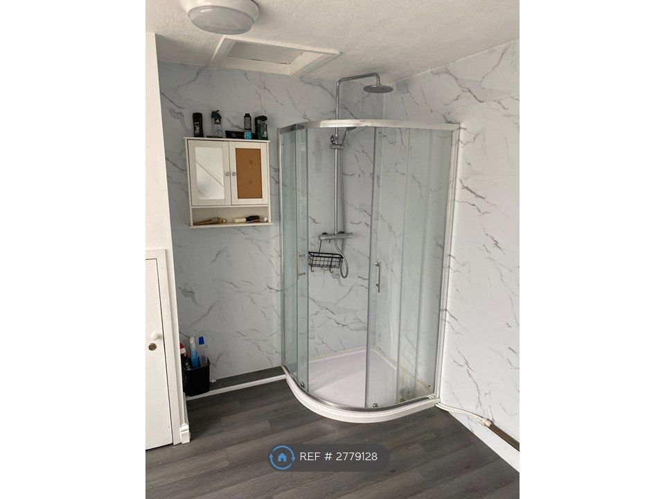 Property photo 2 of 3