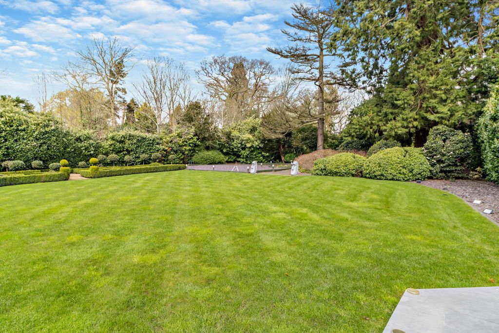 Additional image 4 of 5 bed detached house for saleSouth View Road, Pinner Hill HA5