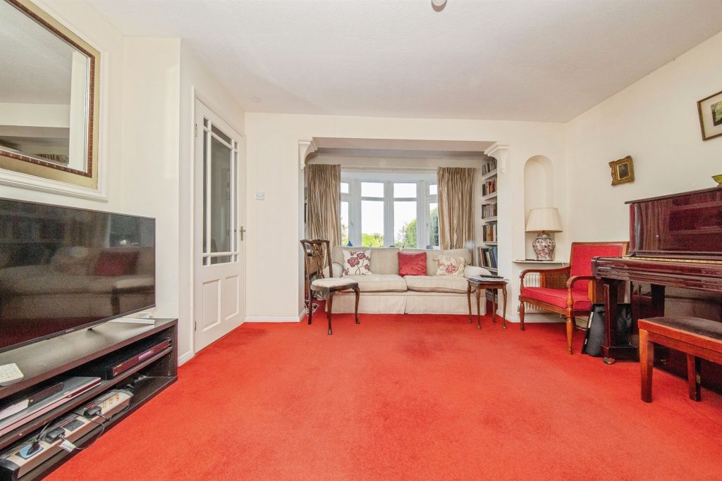 Property photo 3 of 18