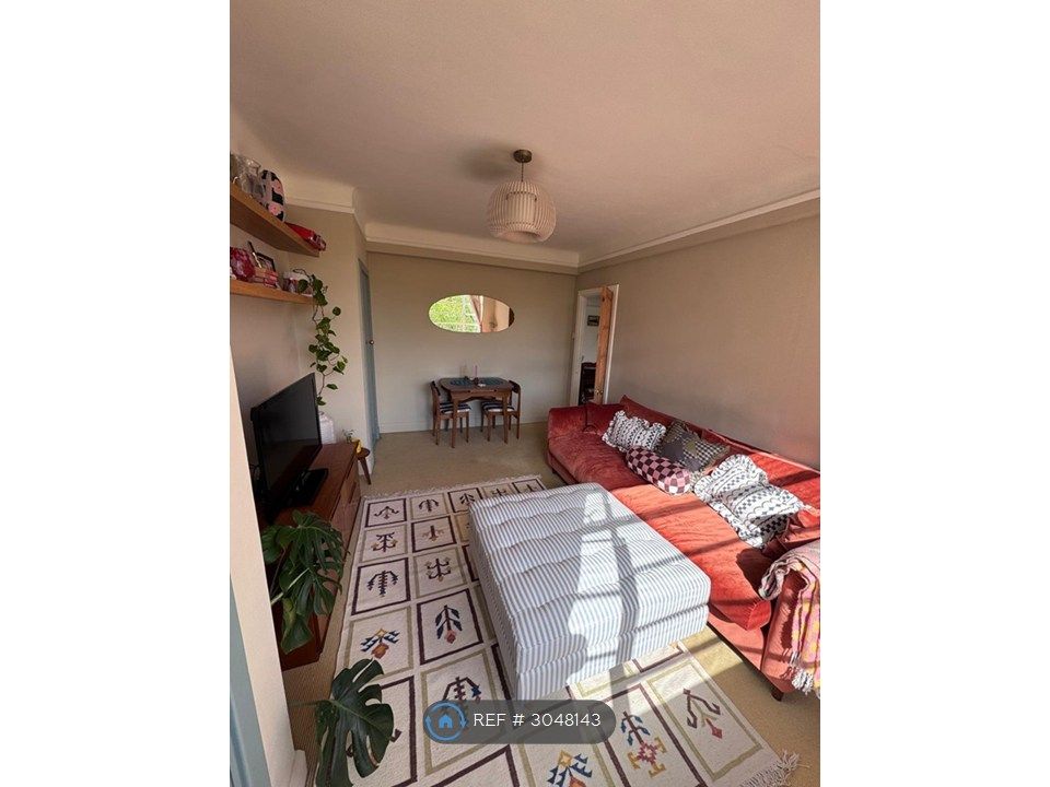 Property photo 1 of 2