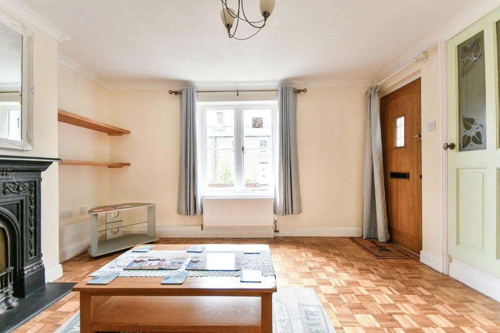 Property photo 2 of 7