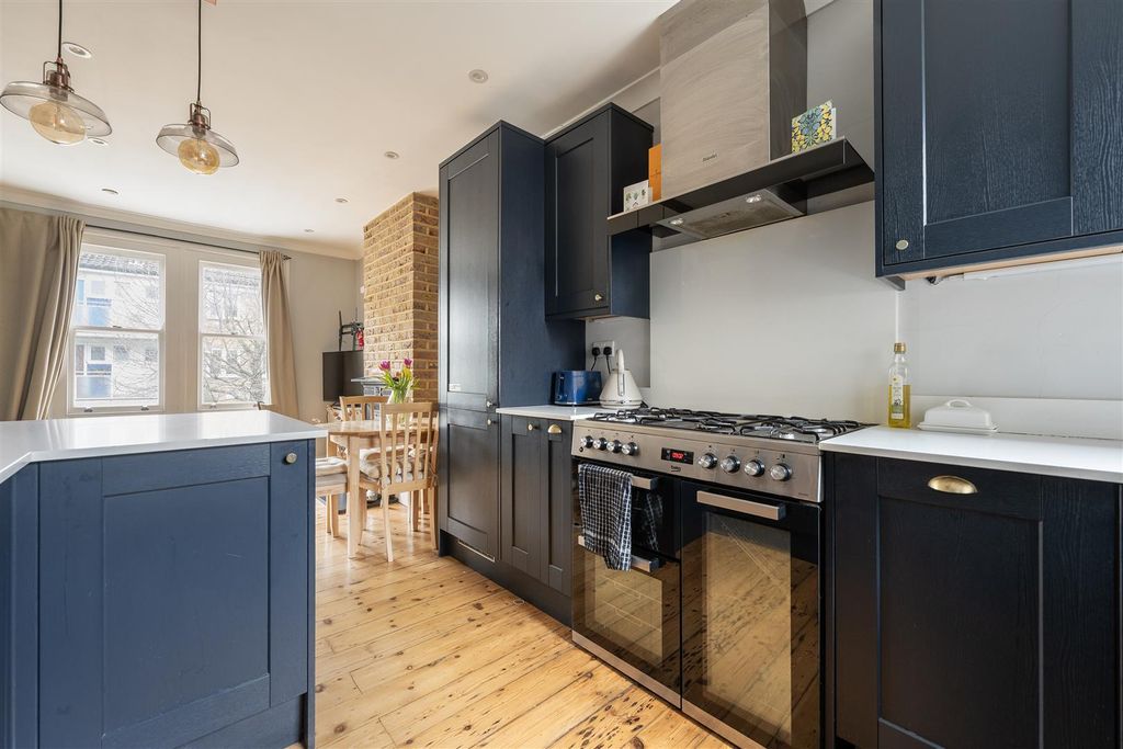 Property photo 3 of 13 Stevens Avenue, E9