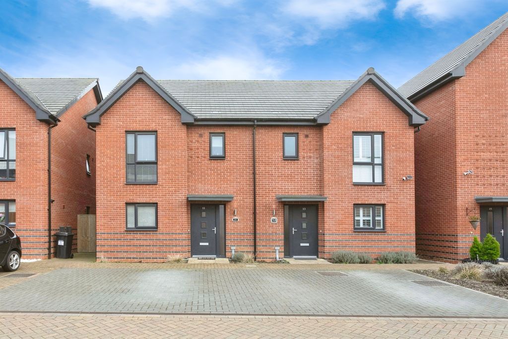 Property photo 1 of 17