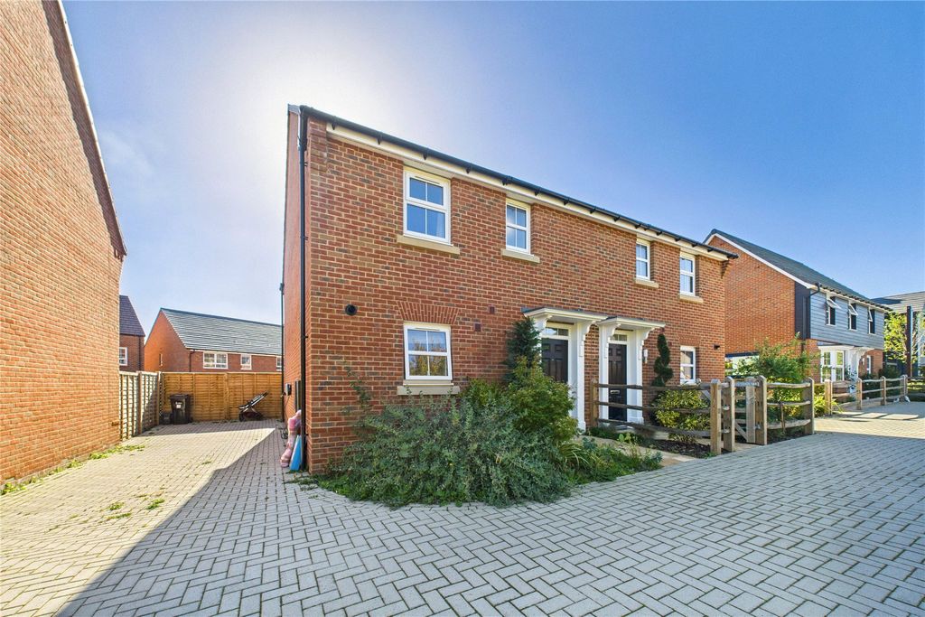 Property photo 2 of 11 Picture No. 06