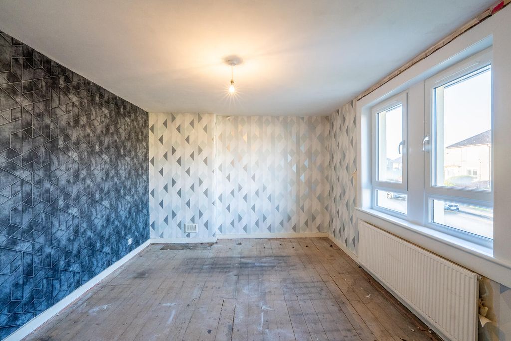 Property photo 2 of 12 Living Room