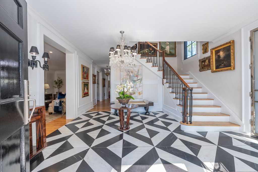 Property photo 3 of 8 <Alttext/>