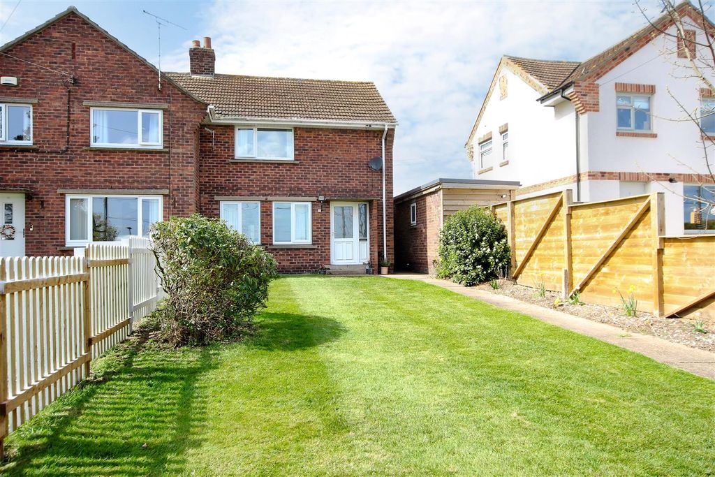 Property photo 1 of 12 Front