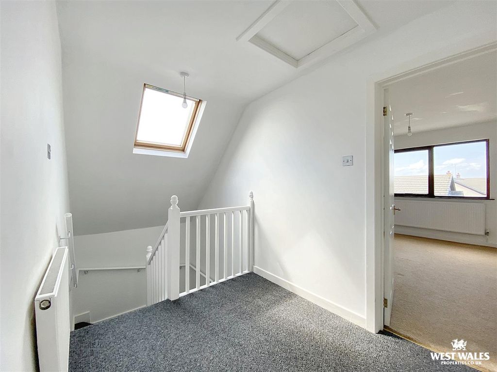Additional image 11 of 3 bed detached bungalow for saleCenarth Close, Pembroke Dock SA72