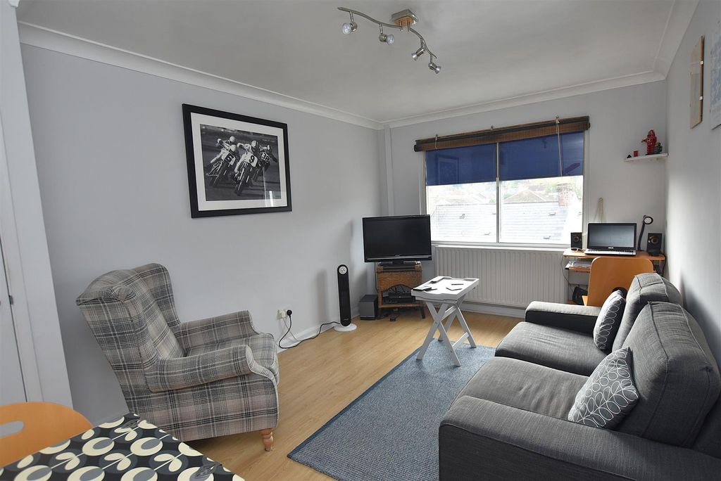 Property photo 3 of 19 Lounge/Dining Room