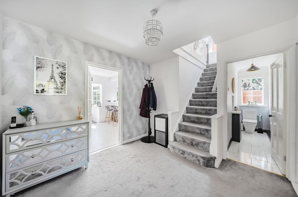 Property photo 2 of 19 15-1282069 (15)-1...