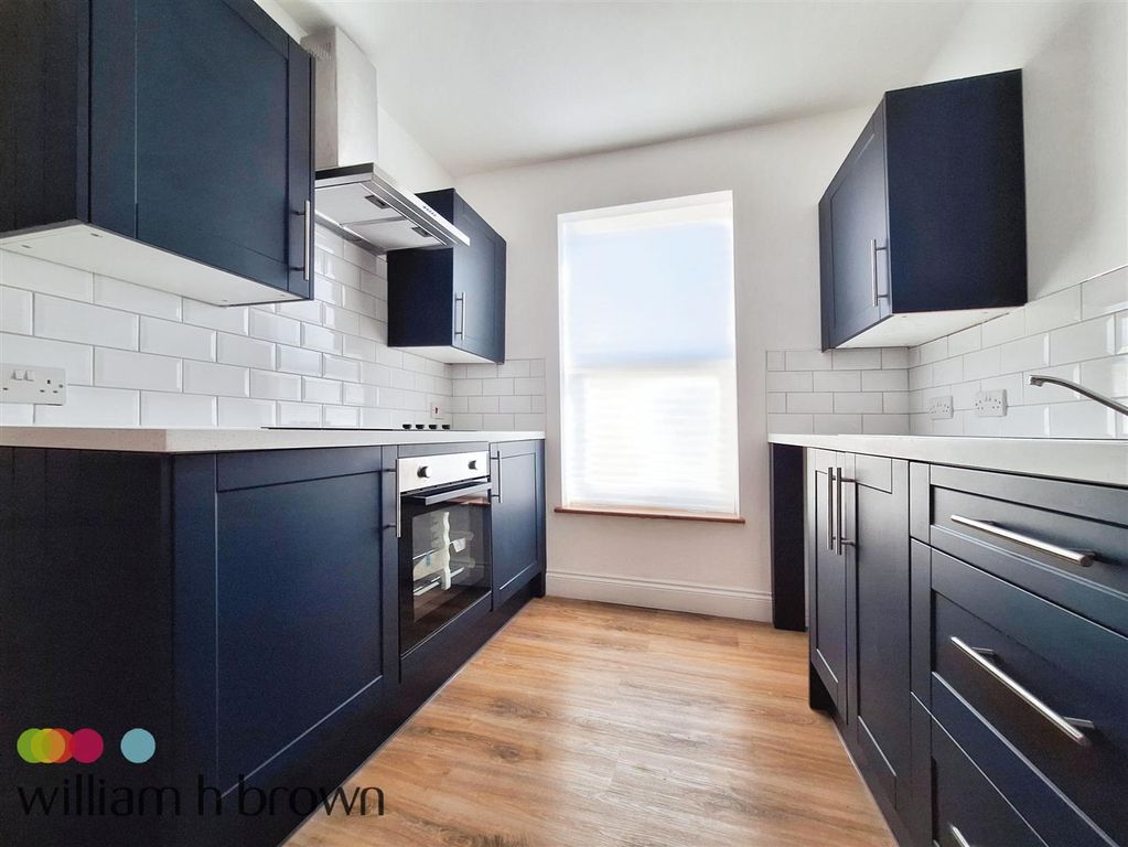 Property photo 1 of 13 Image