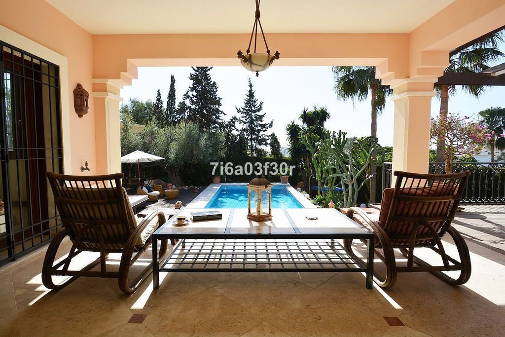 Property photo 2 of 10