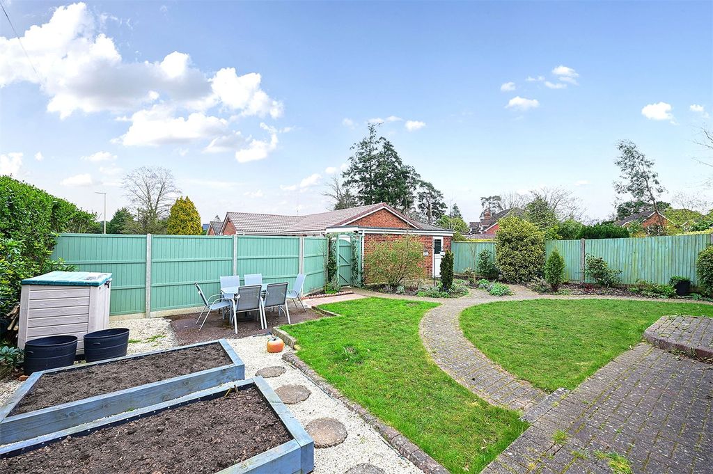 Property photo 3 of 16 Picture No. 14