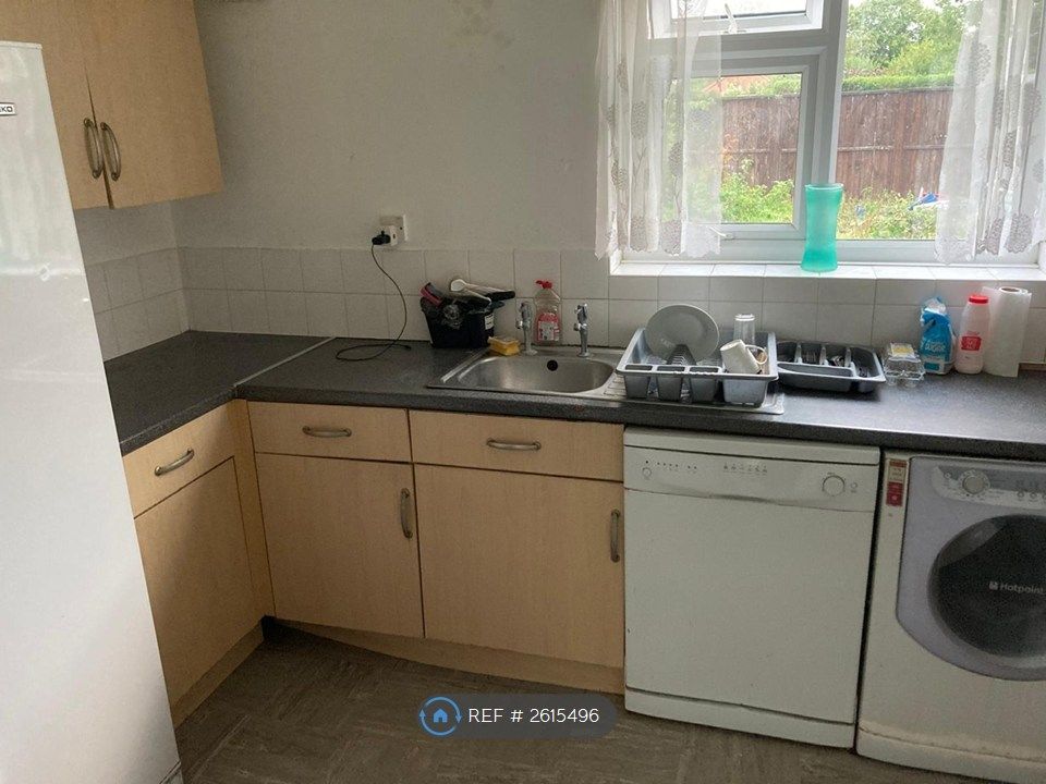 Property photo 3 of 4 Kitchen