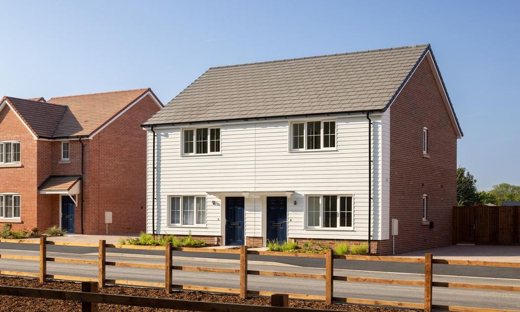 Property photo 1 of 7 Dandara - Zoopla -
